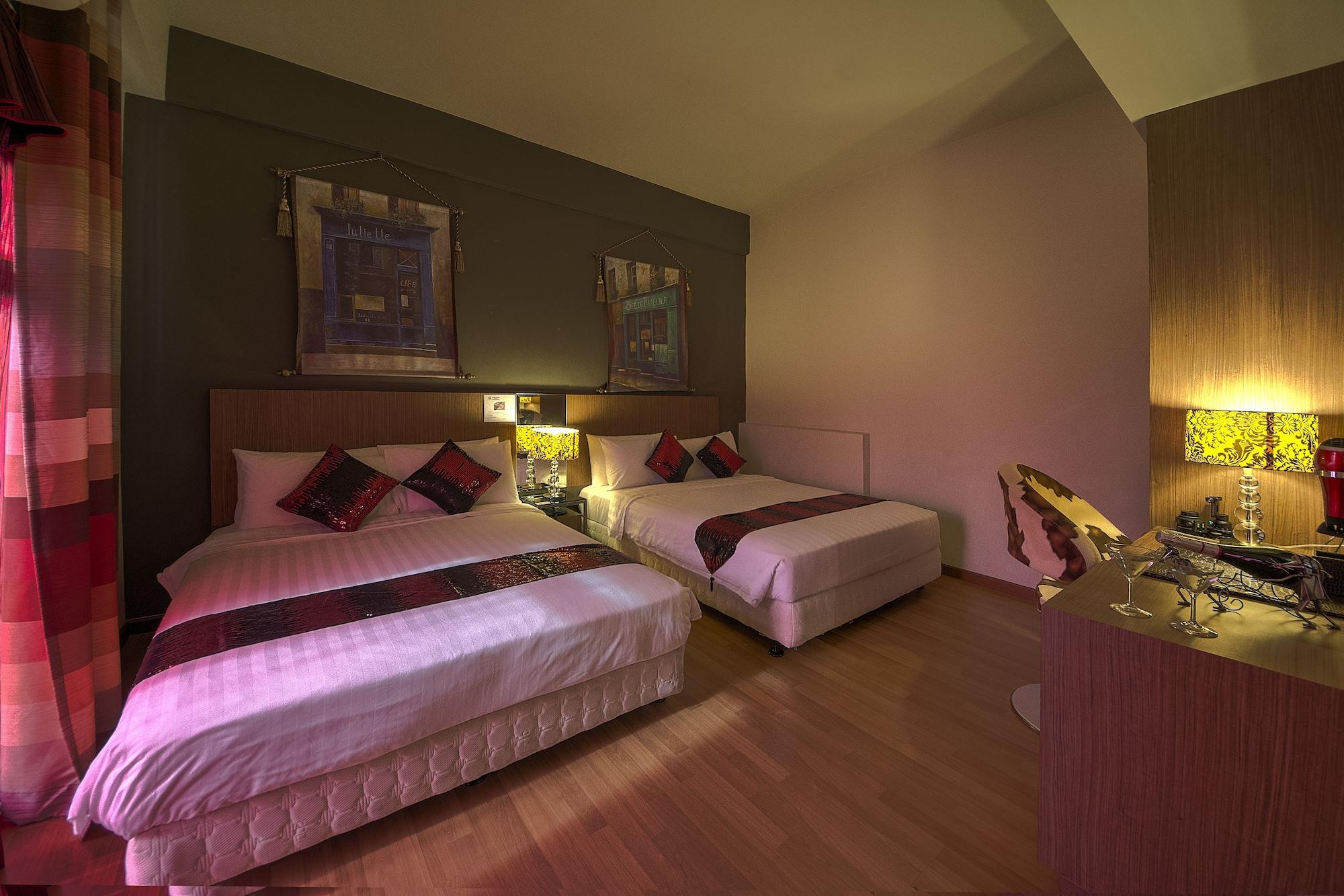 Arenaa Deluxe Hotel Малакка Экстерьер фото