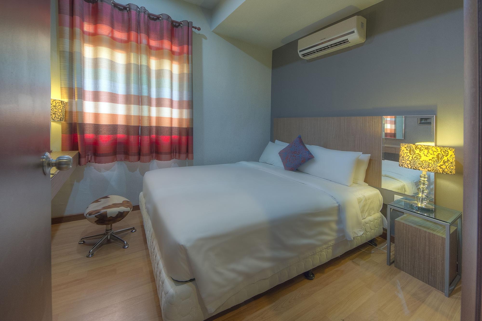 Arenaa Deluxe Hotel Малакка Экстерьер фото