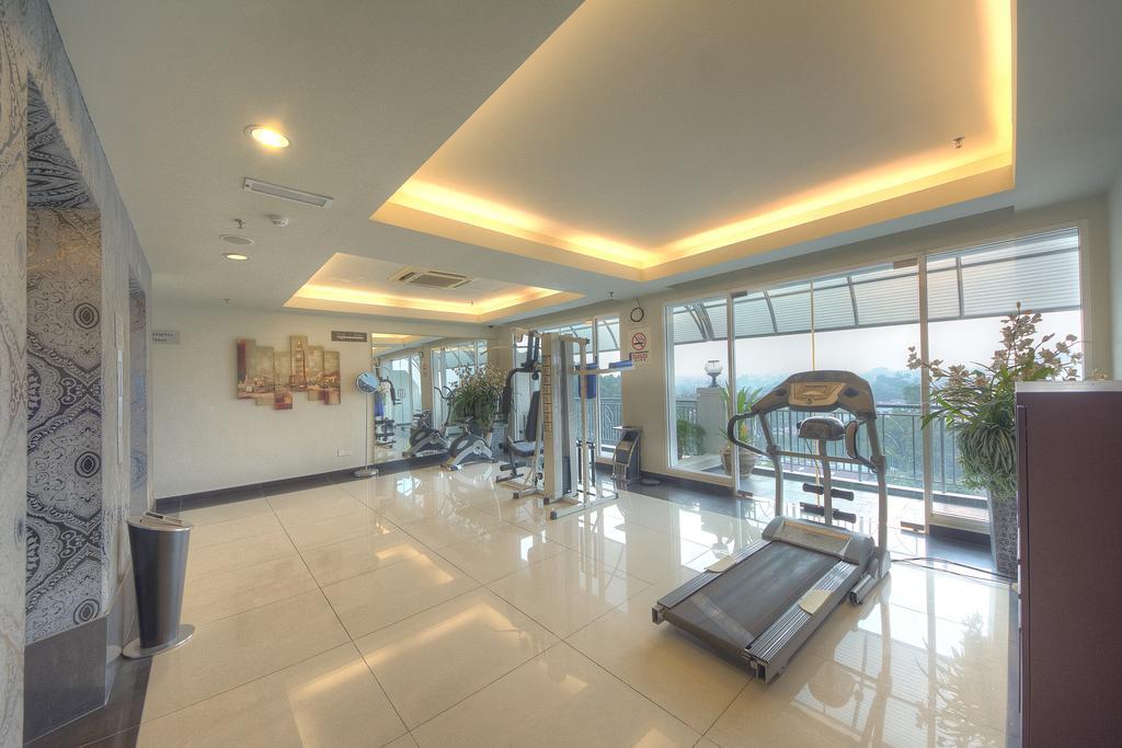Arenaa Deluxe Hotel Малакка Экстерьер фото