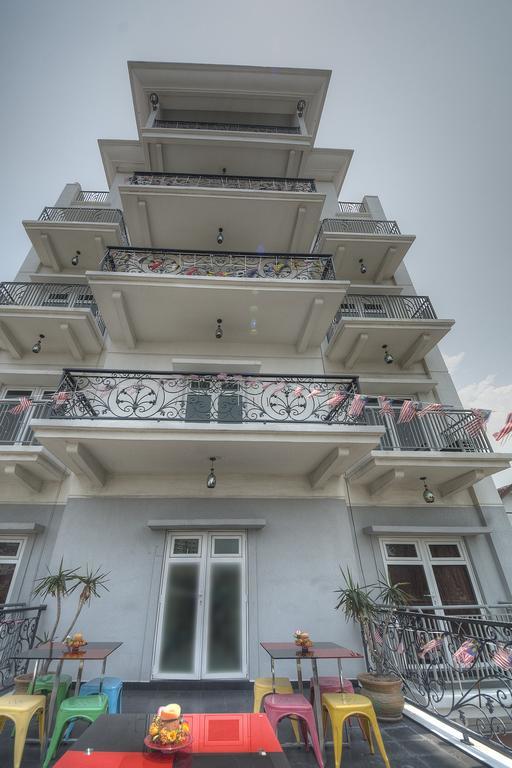Arenaa Deluxe Hotel Малакка Экстерьер фото