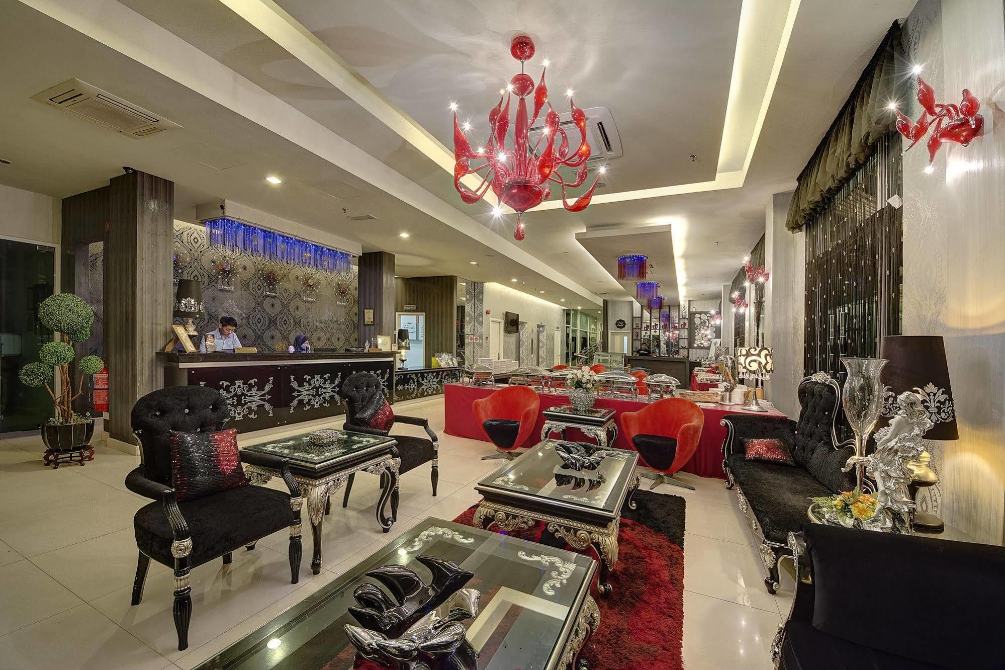 Arenaa Deluxe Hotel Малакка Экстерьер фото